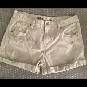 🦋Mid rise jean shorts🦋